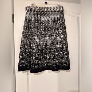 🌸Roz & Ali long skirt size M🌸